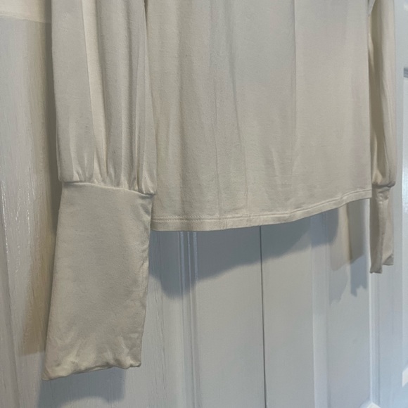 White Vintage Turtleneck Top - Picture 3 of 5